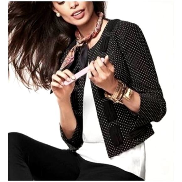 SALE Cabi #5156 Seaside Chic Cropped Polka Dot Chiffon Blazer Size 6 Black White - Picture 8 of 8
